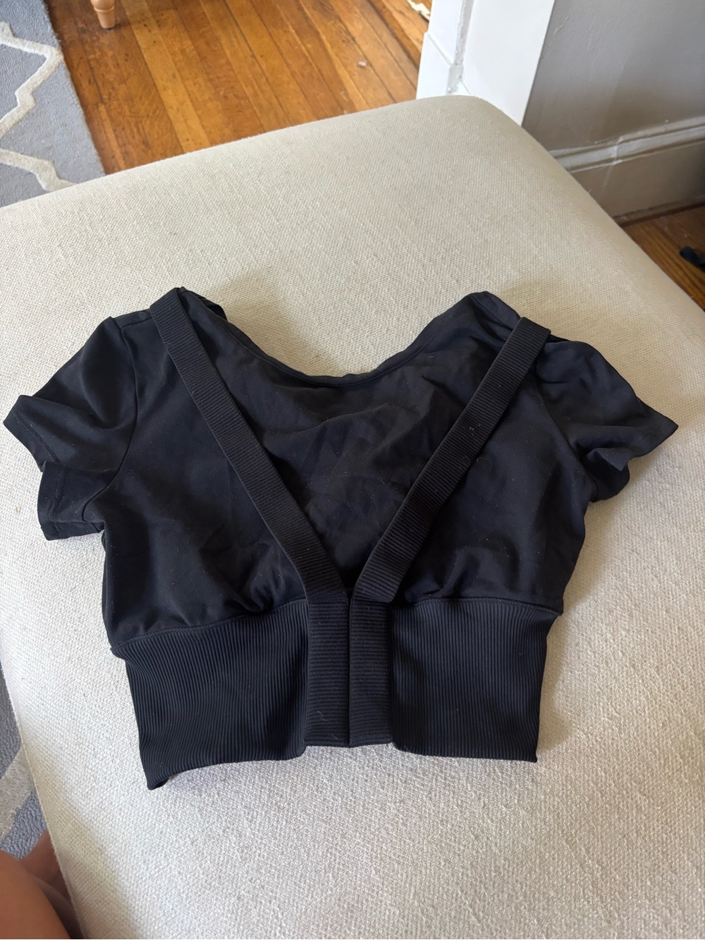 ALO Yoga Black Short Sleeve Crop Top with V-Strap Detail